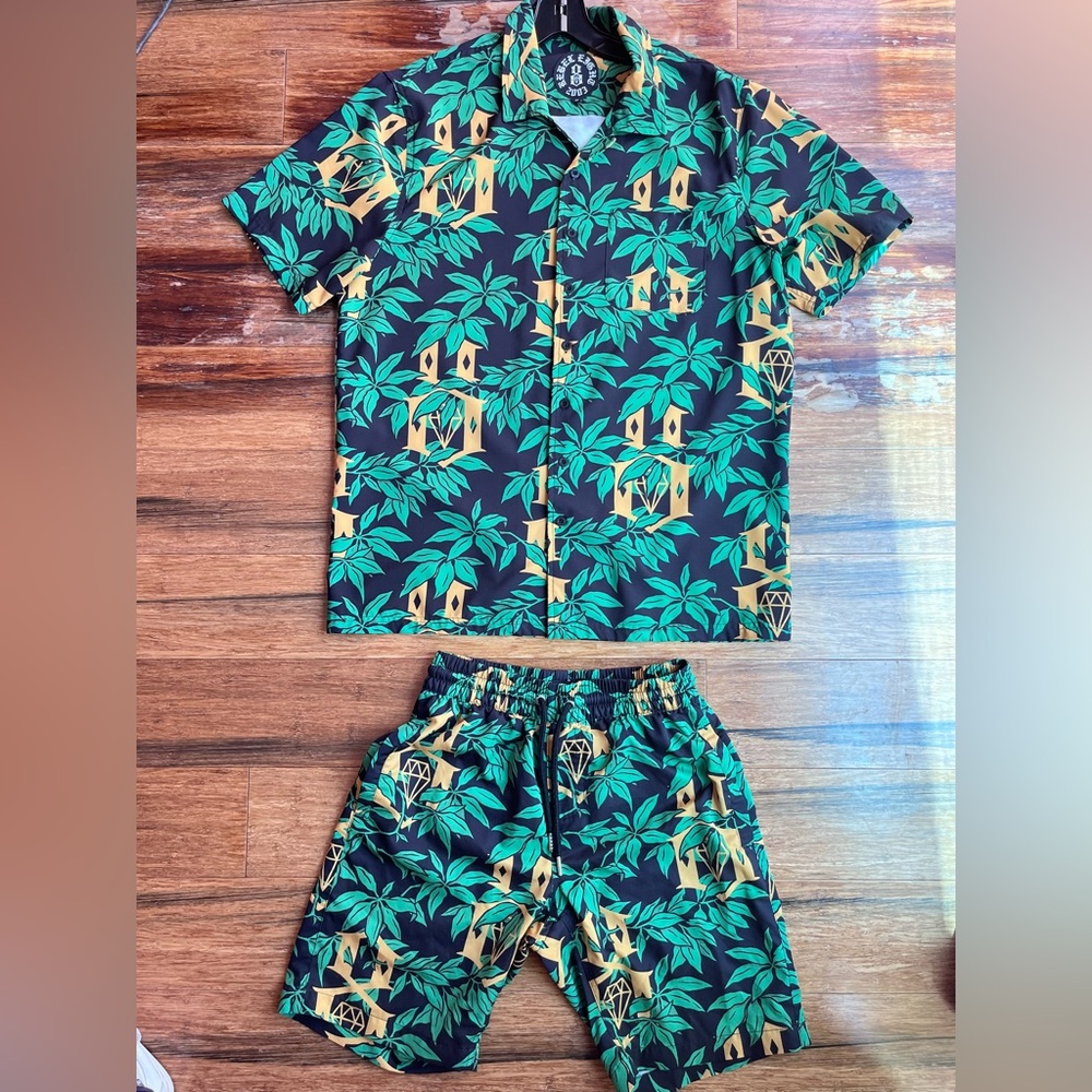 Rebel8 shirt and short set size Medium